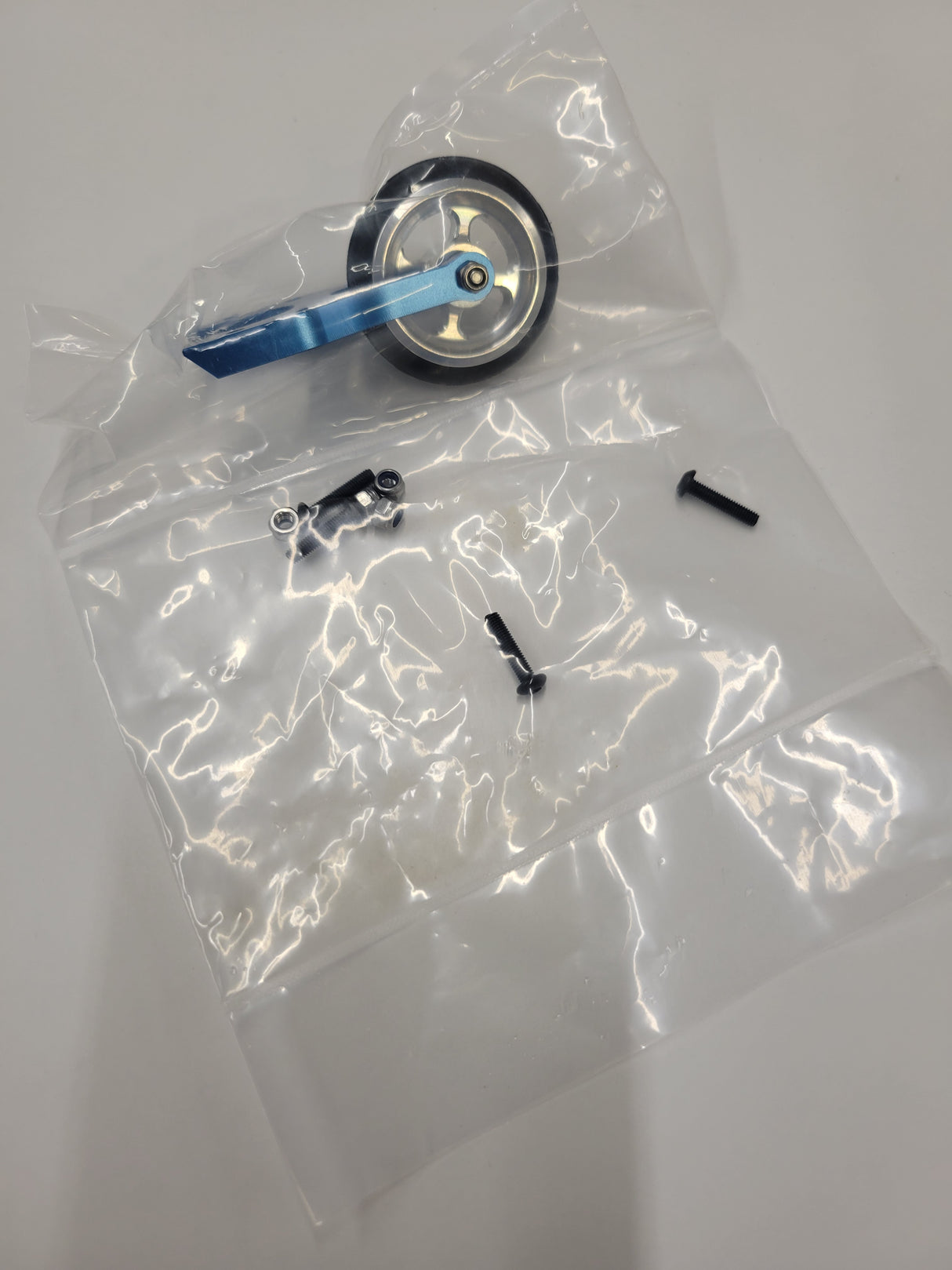 IRonManRc UNIVERSAL Wheelie Bar HORSESHOE w/ Mercedez WHEEL & TIRE * CANDY BLUE *