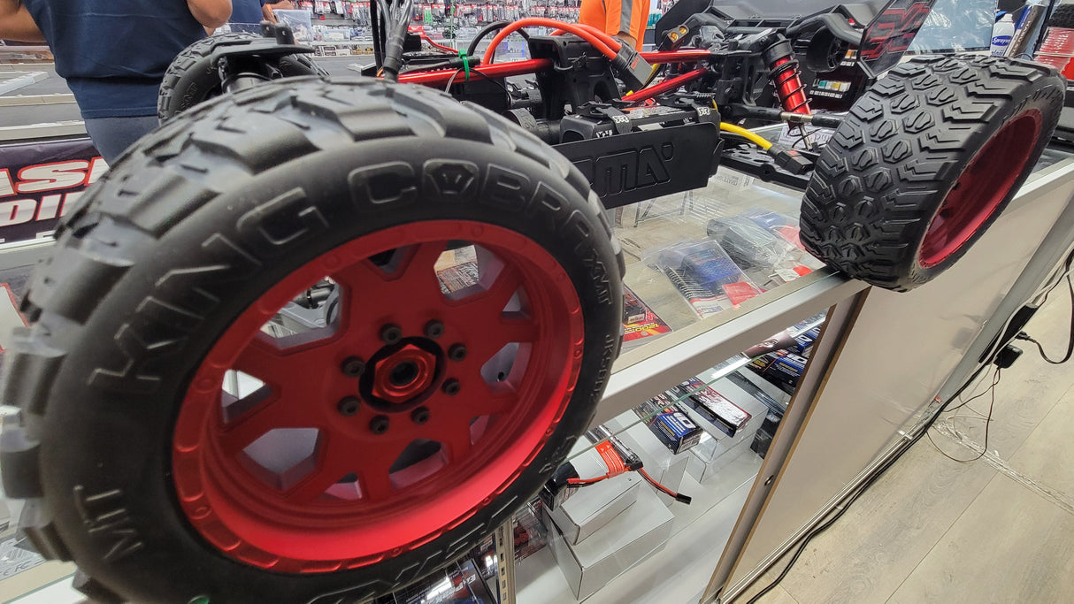 CAMIÓN MAX4 ESCALA 1/5 ARRMA KRATON EXB 12s PERSONALIZADO