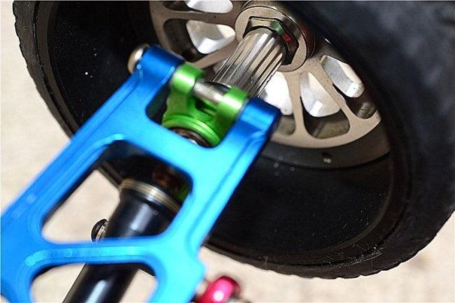 GPM ALLOY HEX ADAPTOR +25MM TRAXXAS SLASH 4X4 RED