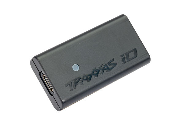 Traxxas 2920 USB-C LiPo Charging Innovation with Traxxas iD Technology