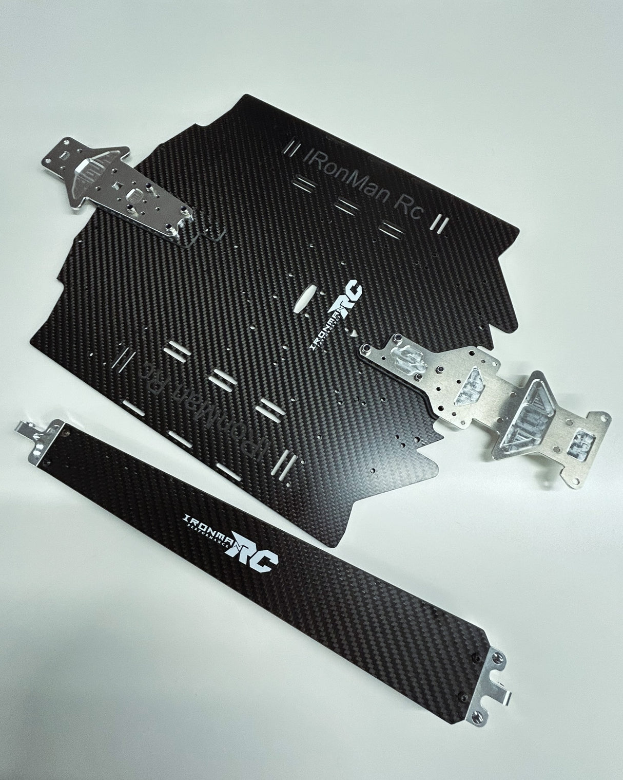 Châssis large en fibre de carbone IRonManRc Limitless V2 avec renfort supérieur