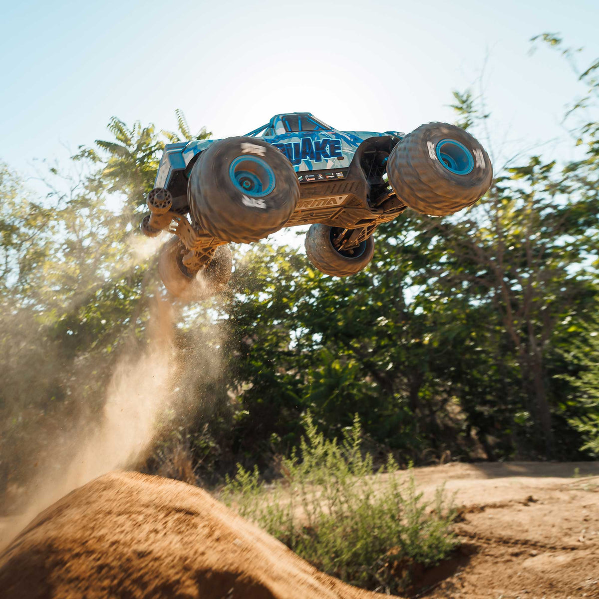 ARRMA ARA4437T2 Quake 4S DSC 1/8 4X4 RTR Brushless Monster Truck