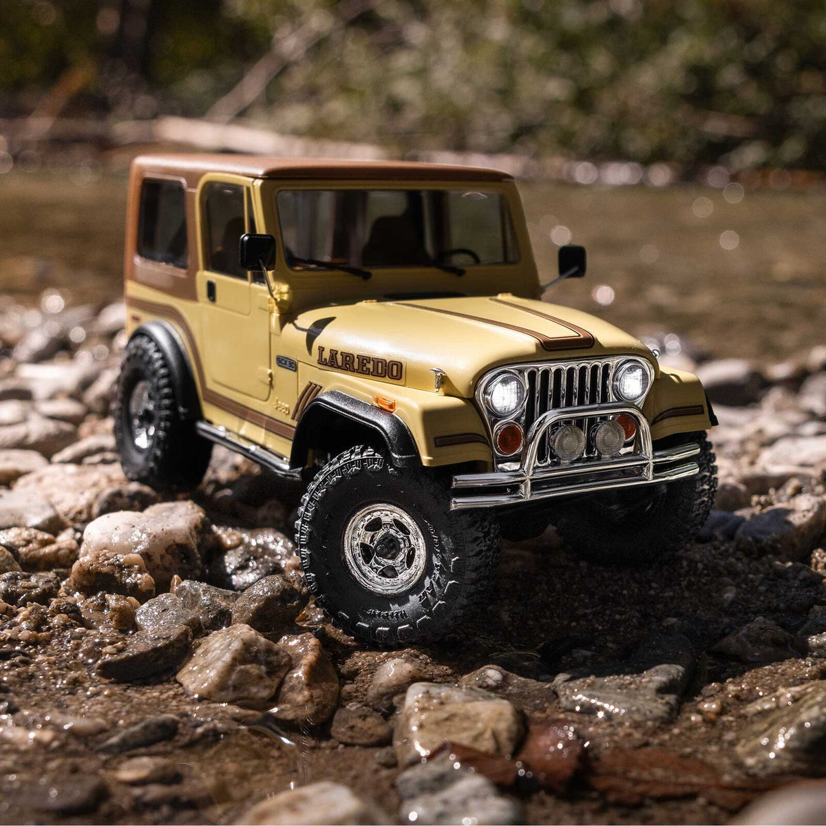 Axial AXI-3273T3 1/30 SCX30 Jeep CJ-7 (Battery & Charger Included)