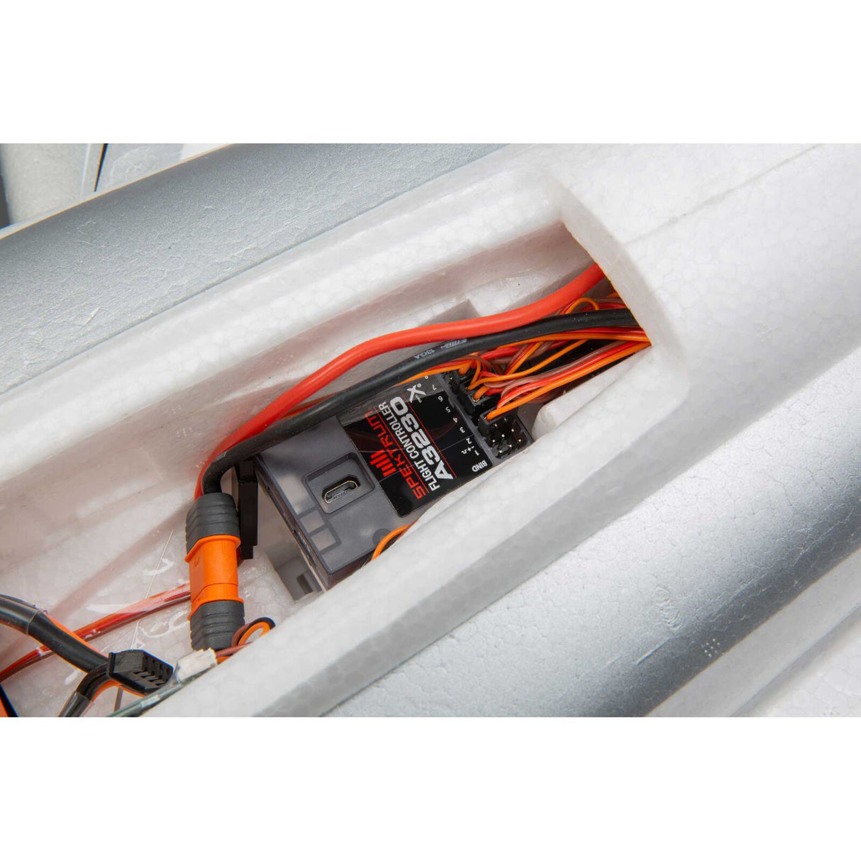 E-flite EFL015001 Habu STS 70 mm EDF RTF Entrenador de avión a reacción eléctrico básico (1029 mm) con tecnología SAFE