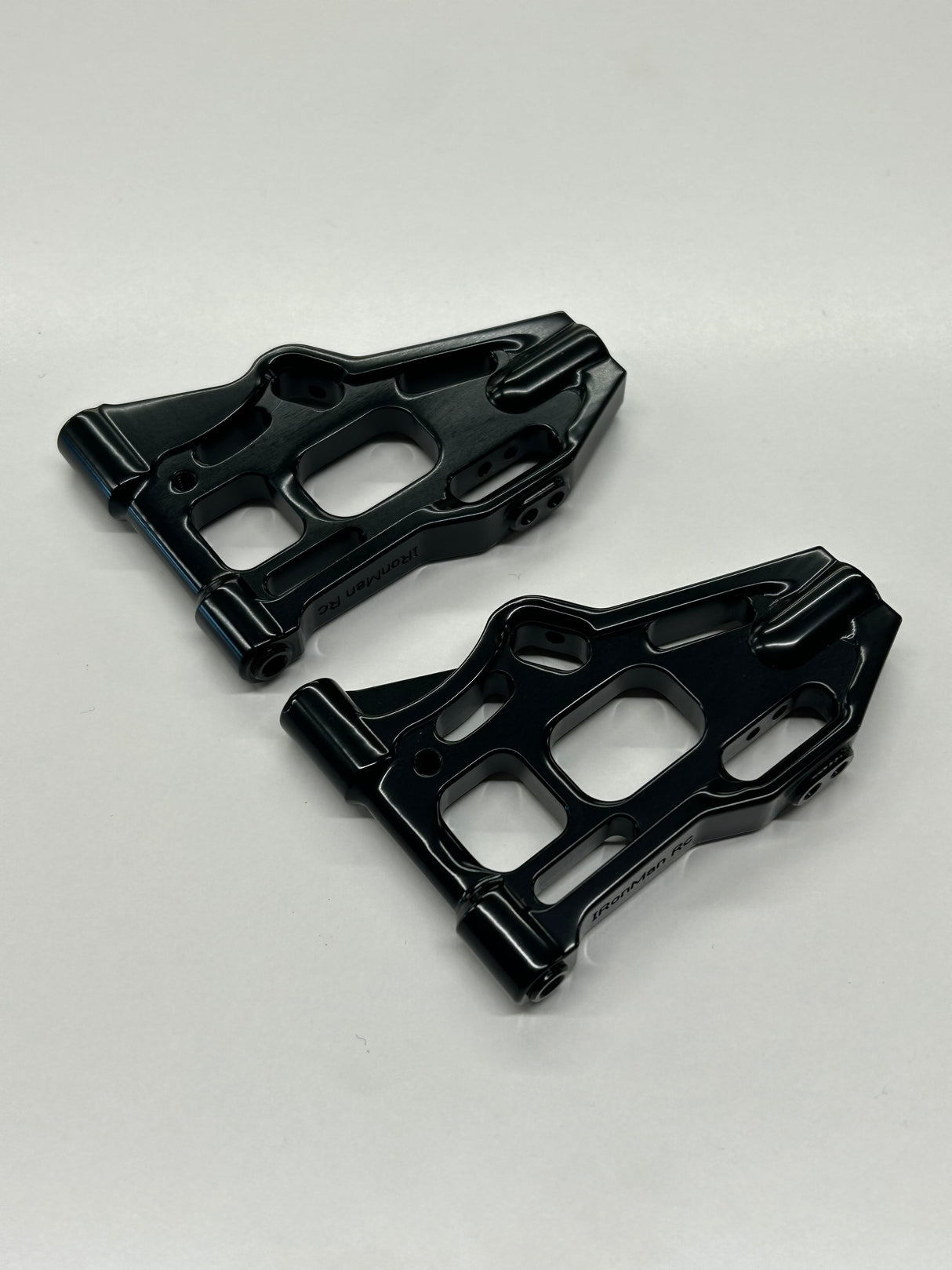 IronManRc Hobao Vte2 Brazos en A inferiores delanteros de aluminio * CANDY BLACK *