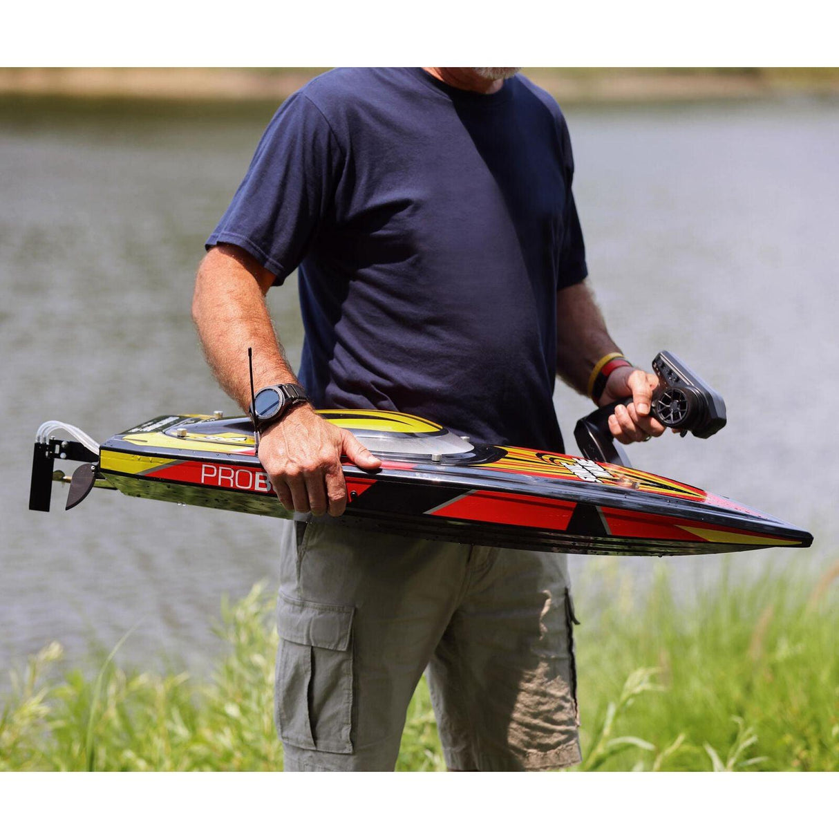 Pro Boat Sonicwake V2 36" Self-Righting Brushless Deep-V RTR Black