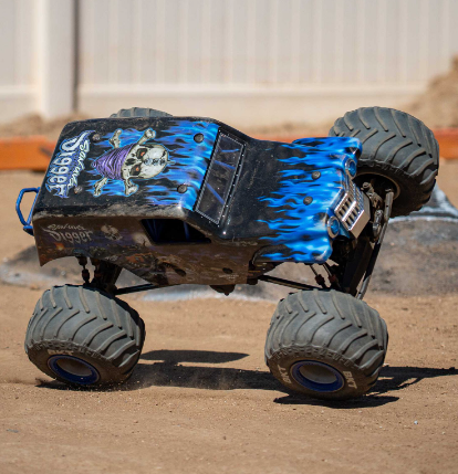 LOSI 1/8 LMT 2.0 Grave Digger 4X4 Solid Axle Brushless Monster Truck RTR Blue