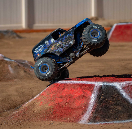 LOSI 1/8 LMT 2.0 Grave Digger 4X4 Solid Axle Brushless Monster Truck RTR Blue