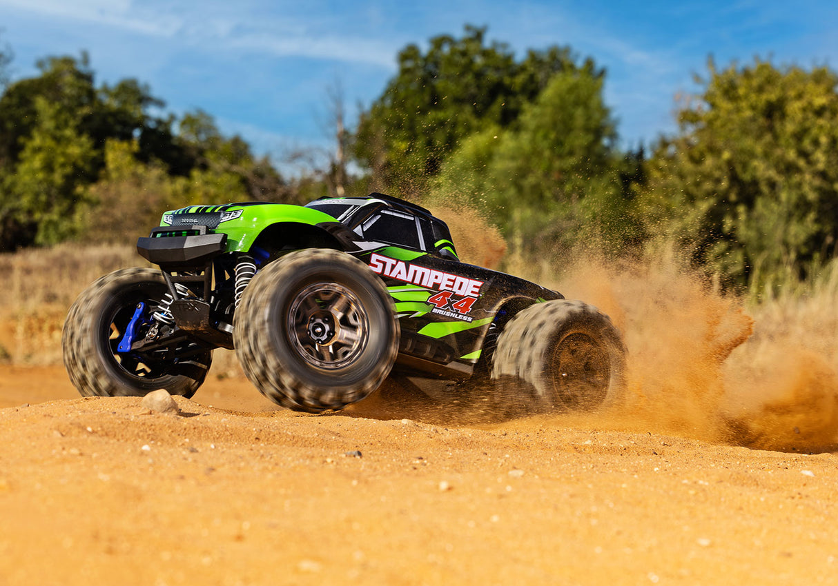 Traxxas 67154-4 GREEN Stampede 4X4 BL-2s : Monster Truck 4WD à l'échelle 1/10
