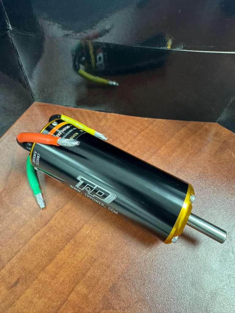 TP POWER 4070SCM 3930KV MOTOR (UP TO 6s) 8mm Shaft