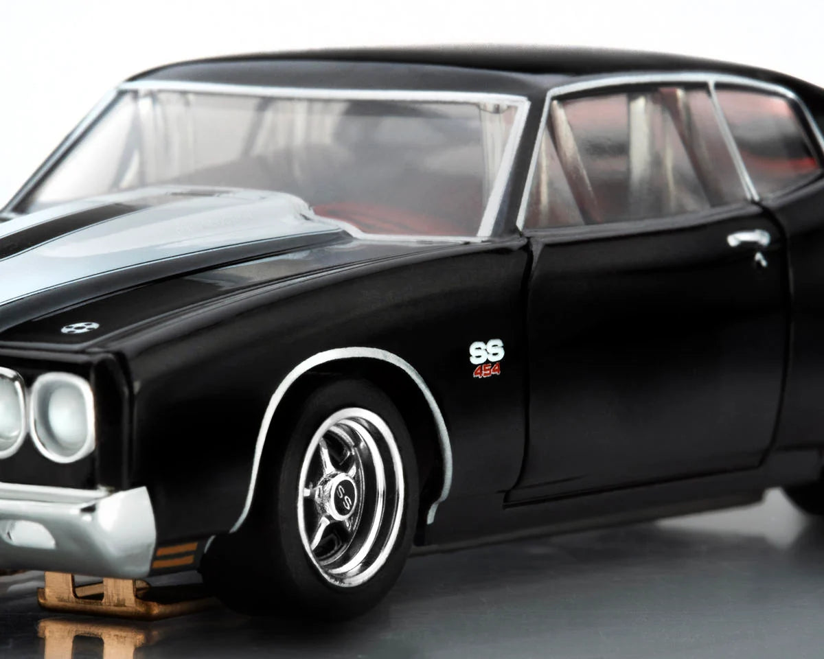 AFX AFX22118 Collector Series 1970 Chevelle LS6 SS 454 HO Slot Car (Black/White) (LWB) (Mega G+)