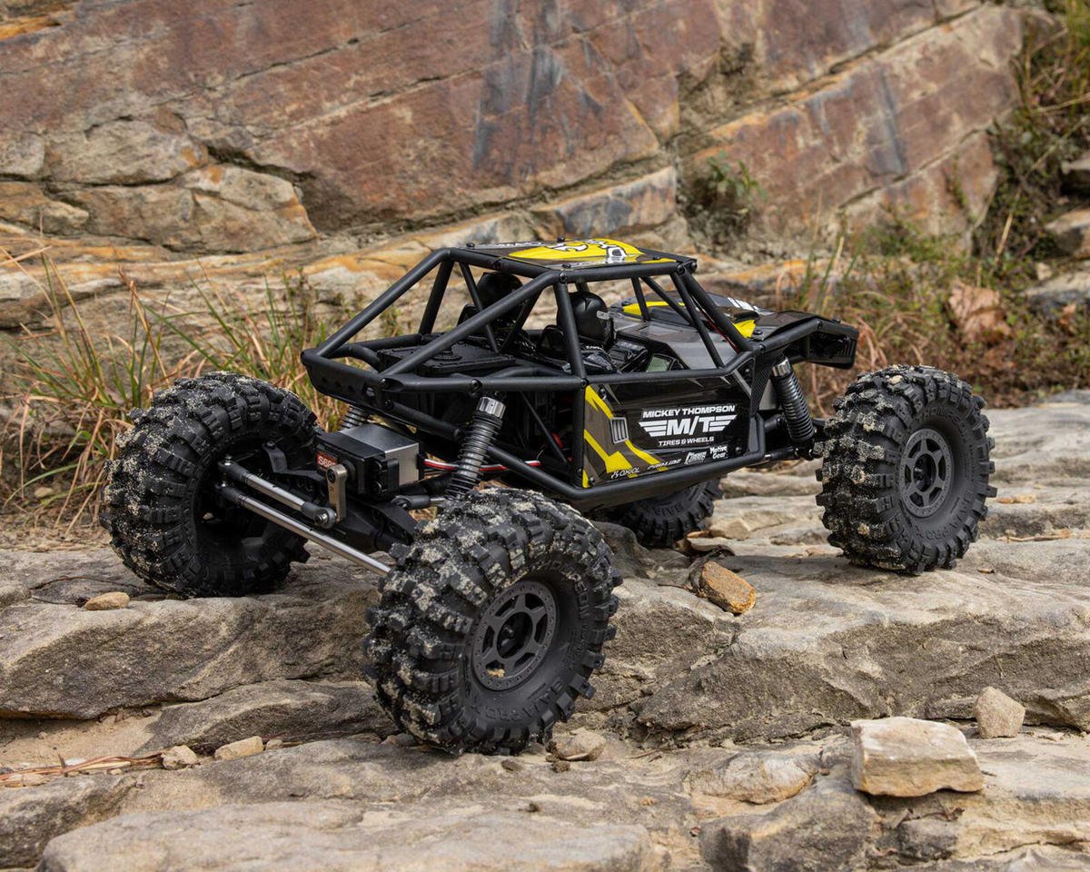 Axial UTB10 AXI-1543T2 Capra 1.9 4WS Unlimited Trail Buggy 1/10 RTR 4WD Rock Crawler (Yellow)