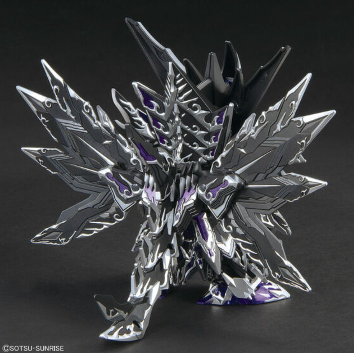 GUNDAM BAN2610490 SDW Heroes Dominant Superior (D)arkness Dragon "SD Gundam World Heroes"