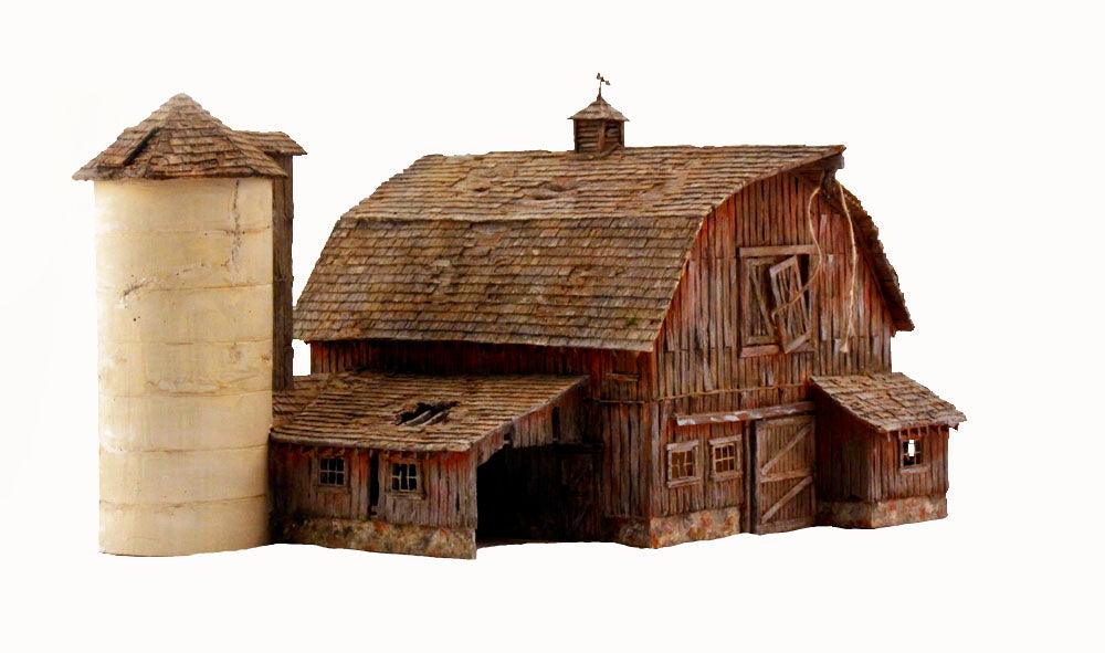 Woodland Scenics BR4932 N Old Weathered Barn N Structure Built-&-Ready