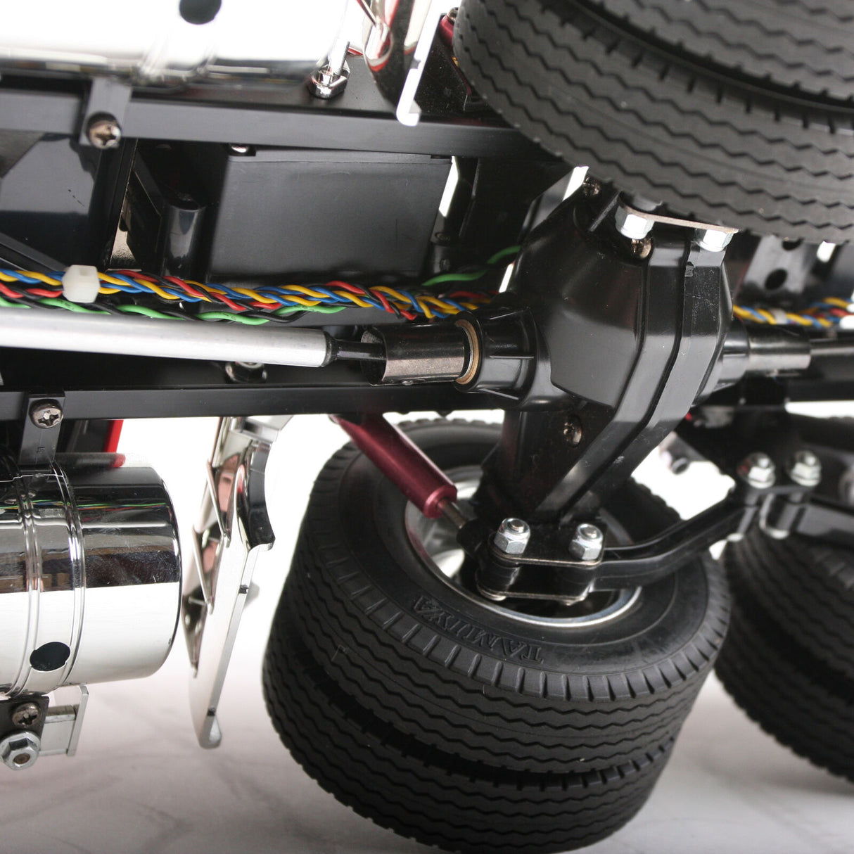 Tamiya TAM56301 1/14 King Hauler 10X8WD Semi Tractor Kit