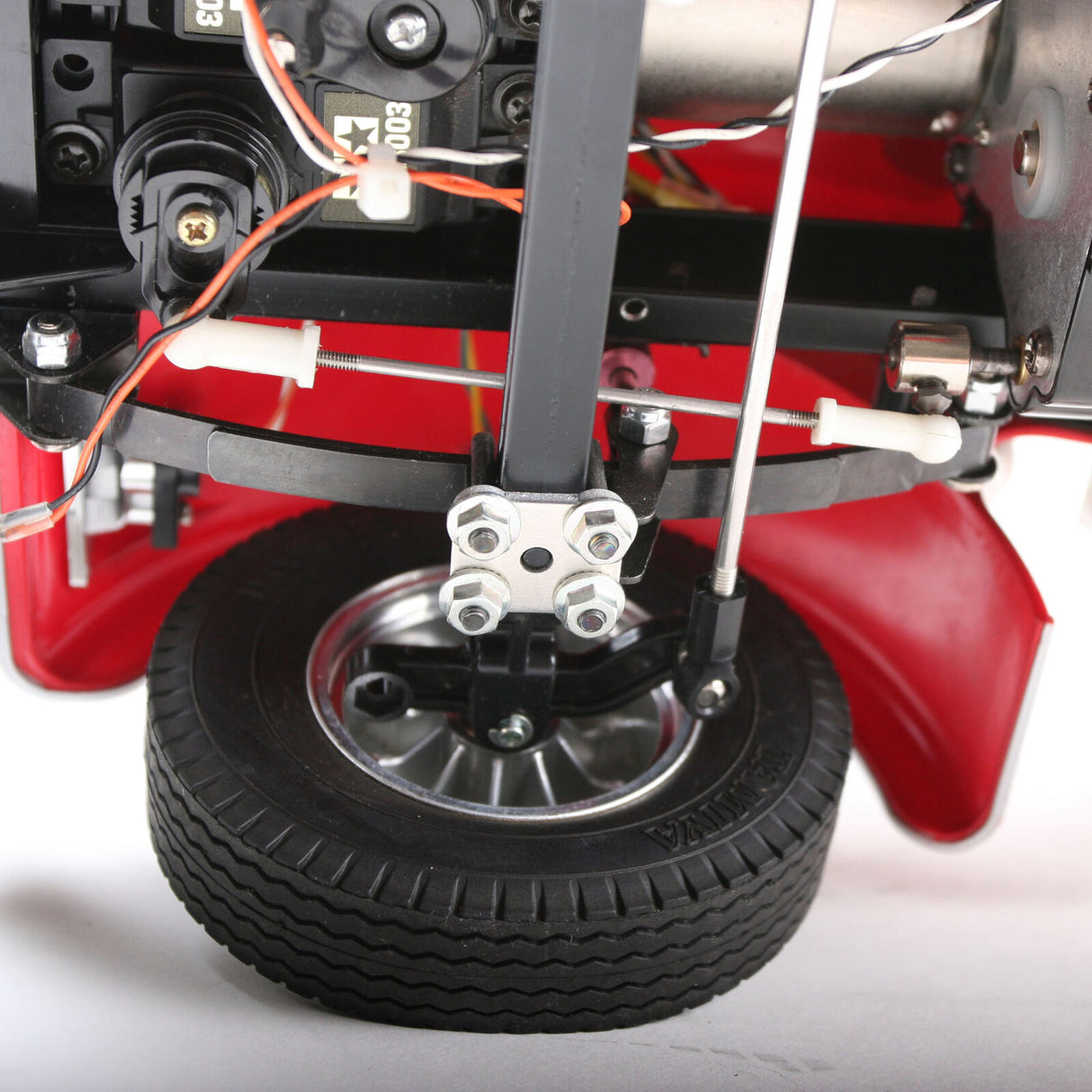 Tamiya TAM56301 1/14 King Hauler 10X8WD Semi Tractor Kit