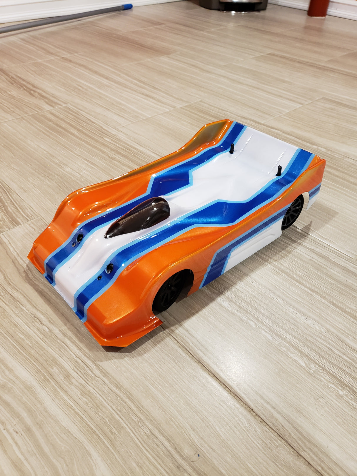 Delta Plastik 0414 LOLA ZYTEC CUPOLINO 1/10 SCALE 200MM RC CAR BODY