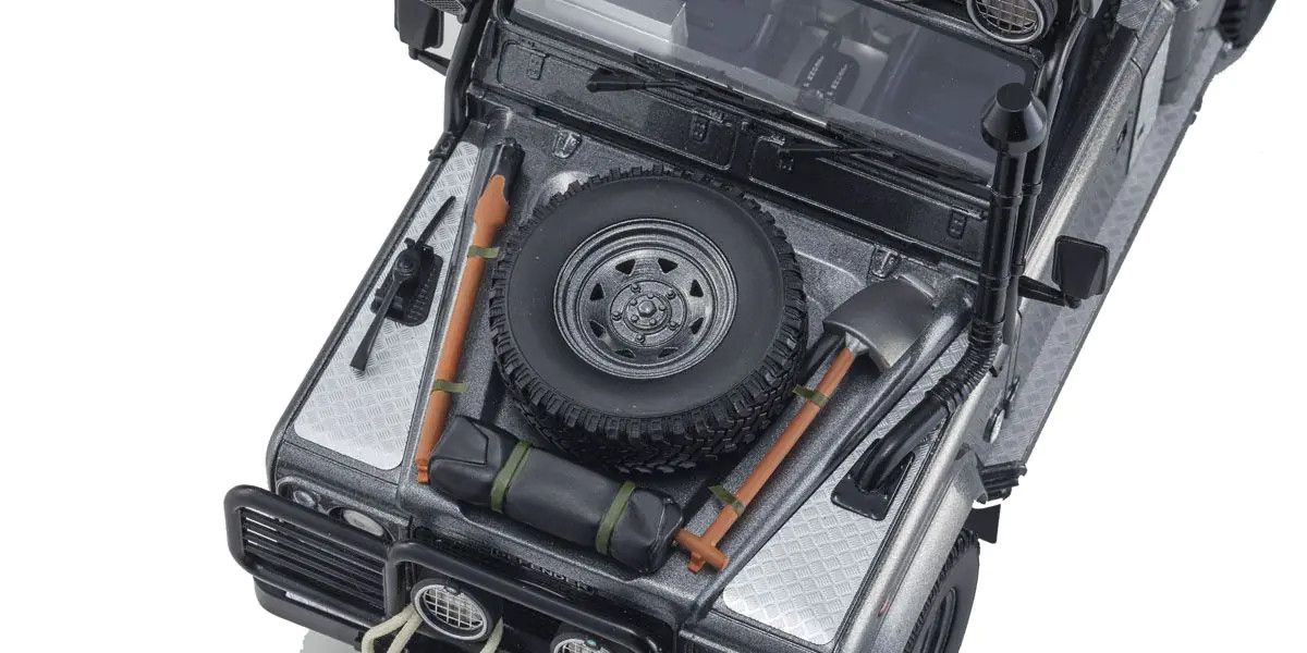KYOSHO ORIGINAL 1/18scale Land Rover Defender Movie Edition KSR08903TR