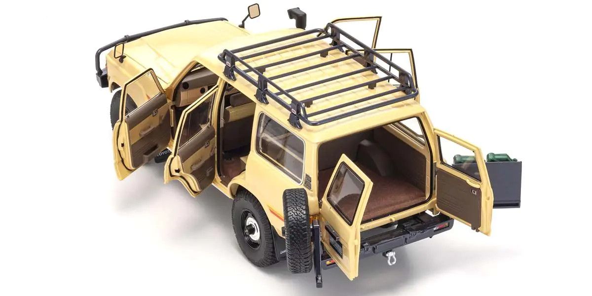 KYOSHO KYO08956XBE 1/18 Scale Toyota Land Cruiser 60 with Optional Parts Beige Model Diecast Car