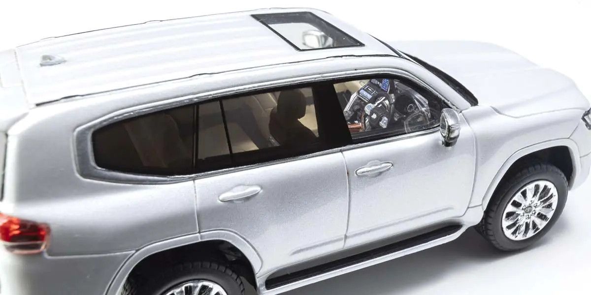 KYOSHO KYOKSR43119W Original Diecast 1/43 Toyota LandCruiser ZX White