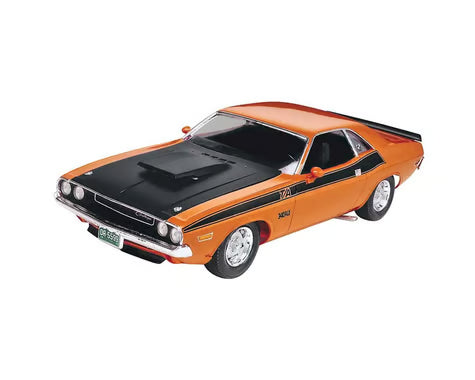 Revell RMX852596 1/24 70 Dodge Challenger 2N1 Model Kit