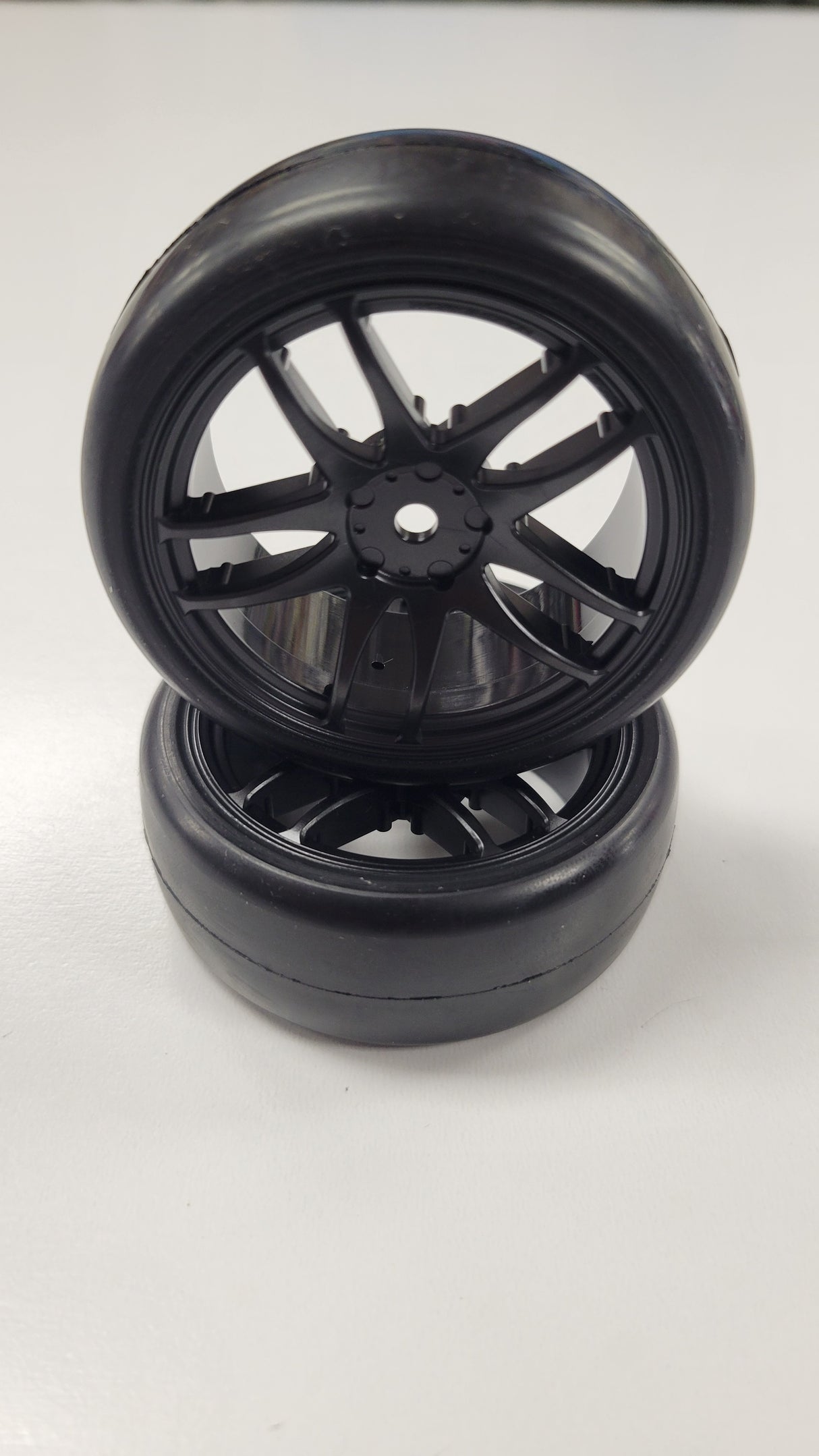 SWEEPS RACING DXE36 Black Asphalt TC tire 4pc set Pre-glued 1/10