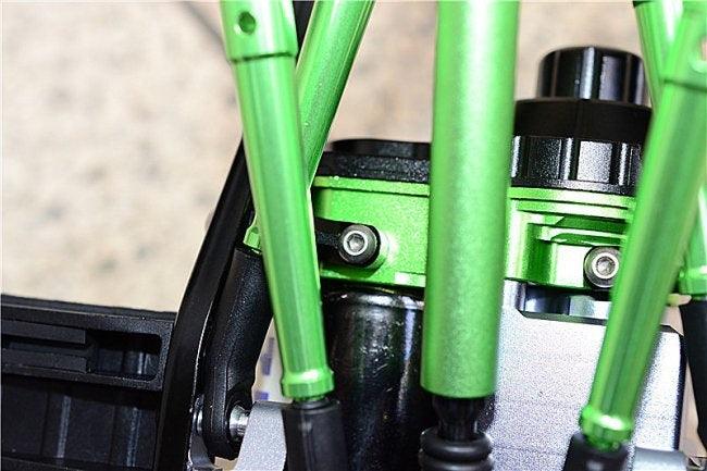 GPM ALUMINUM TRANSMISSION SUPPORTING MOUNT AXIAL SCX10 II GUN SILVER