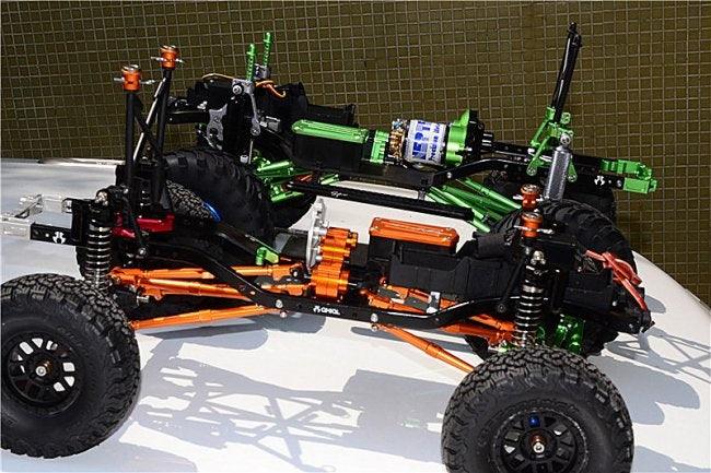 GPM ALUMINUM CHASSIS LIFT UP COMBO FROM 77MM TO 100MM AXIAL SCX10 II GUN SILVER