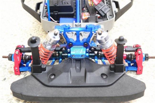 GPM ALUMINUM FRONT C HUB TRAXXAS SLASH 4X4 / SLASH 4X4 LCG / XO-01 SUPERCAR BLUE