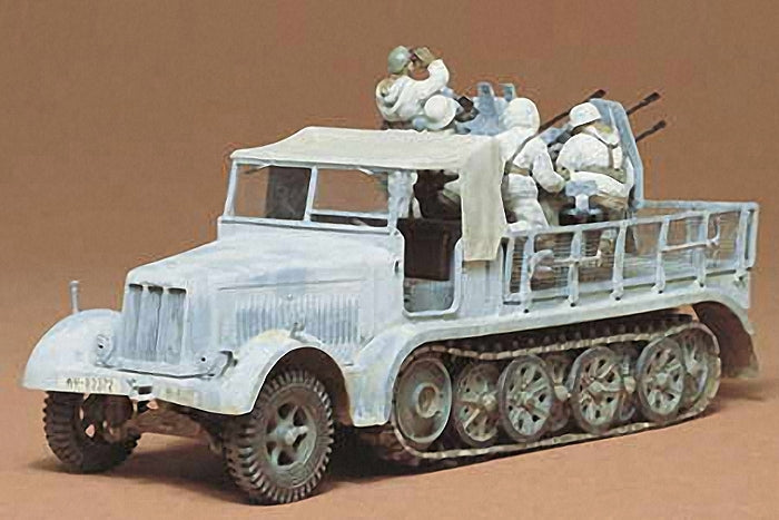 TAMIYA 35050 1/35 German 8T Half Track Sdkfz 7/1 Plastic Model Kit