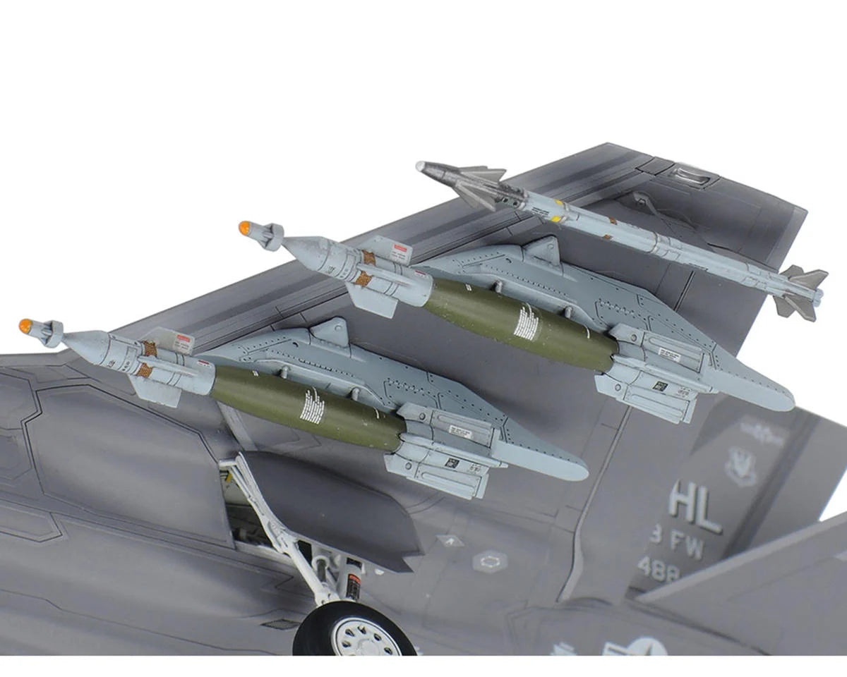Tamiya TAM60792 1/72 Lockheed Martin F-35A Lightning II Model Kit
