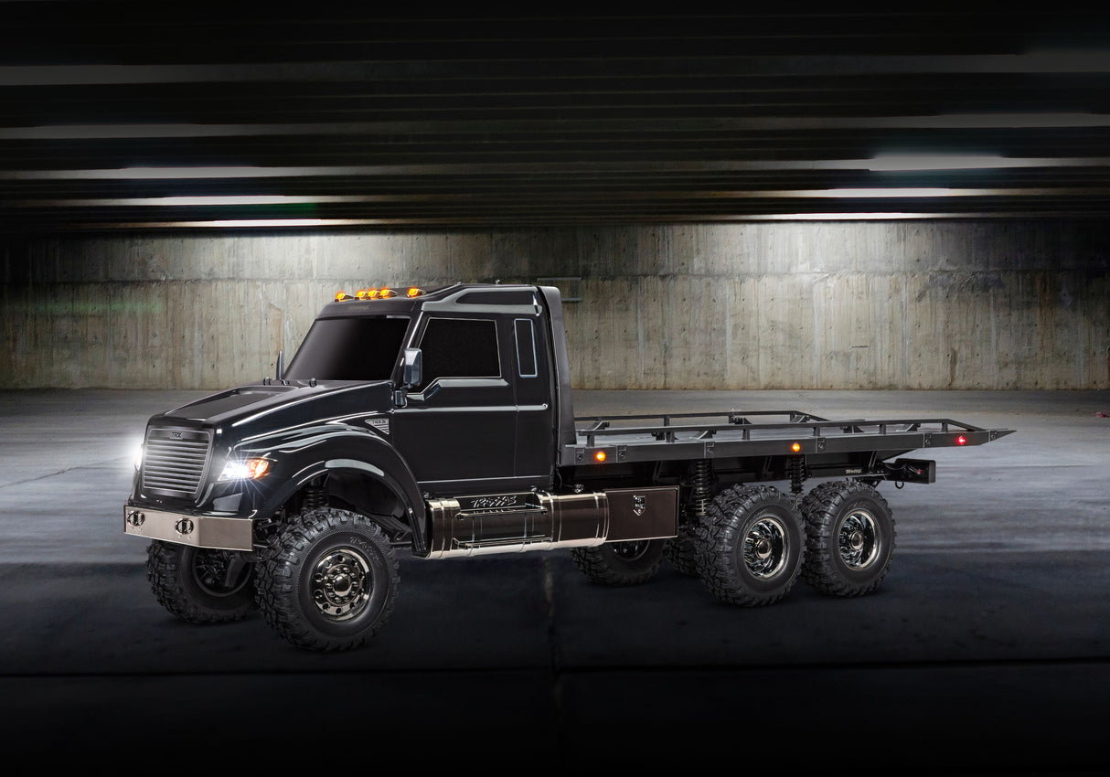 Traxxas 88086-84-BLK TRX-6 1/10 6x6 Ultimate RC Hauler Flatbed Tow Truck w/TQi 2.4GHz Radio & Pro Scale Winch