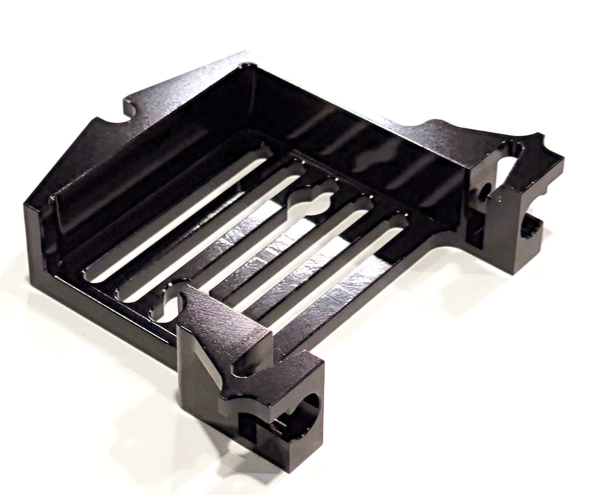 Adaptateur servo standard en aluminium IRonManRc NOIR XMAXX / XRT