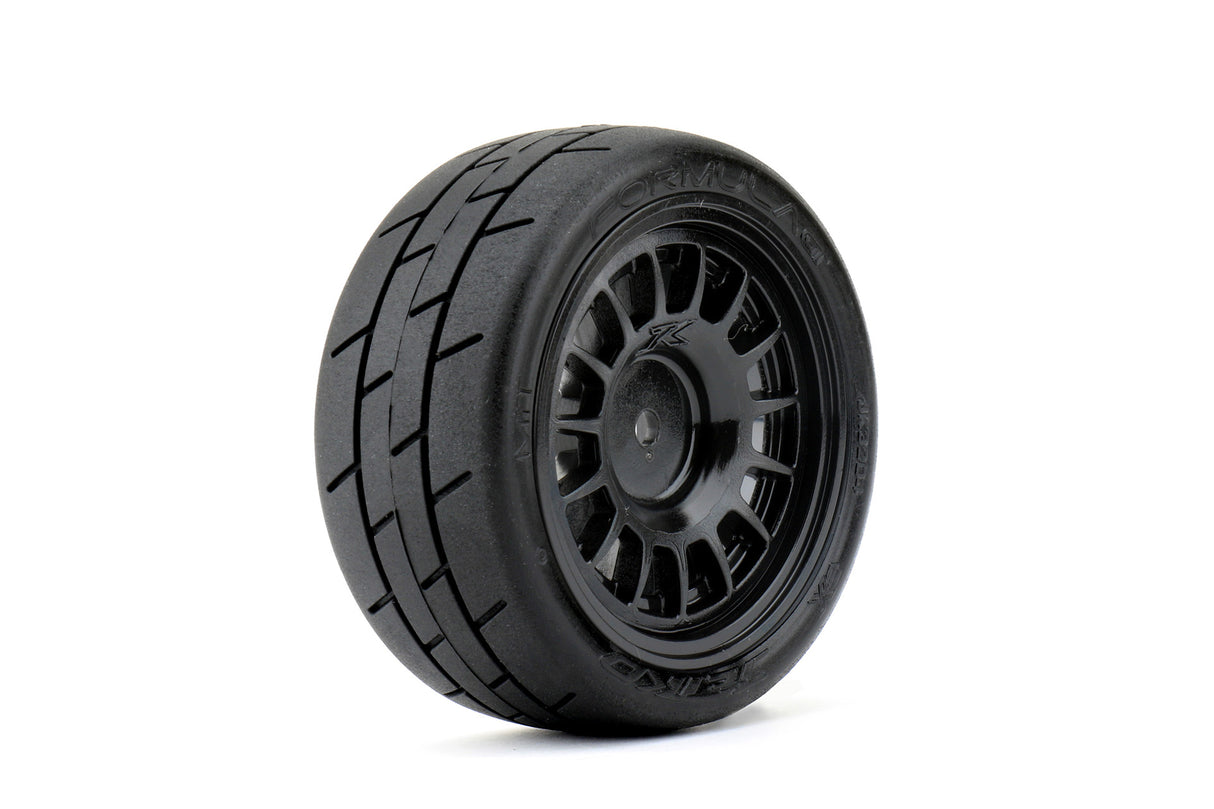 Neumáticos JETKO JKO3204CBMSG 1/10 GT Formula montados sobre llantas con garras negras
