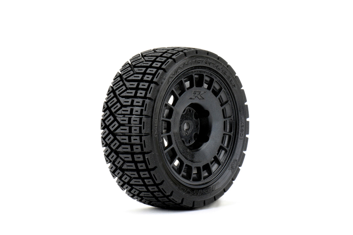 Pneus JETKO JKO3201RBMSG 1/10 Rally Avantgarde montés sur jantes radiales noires