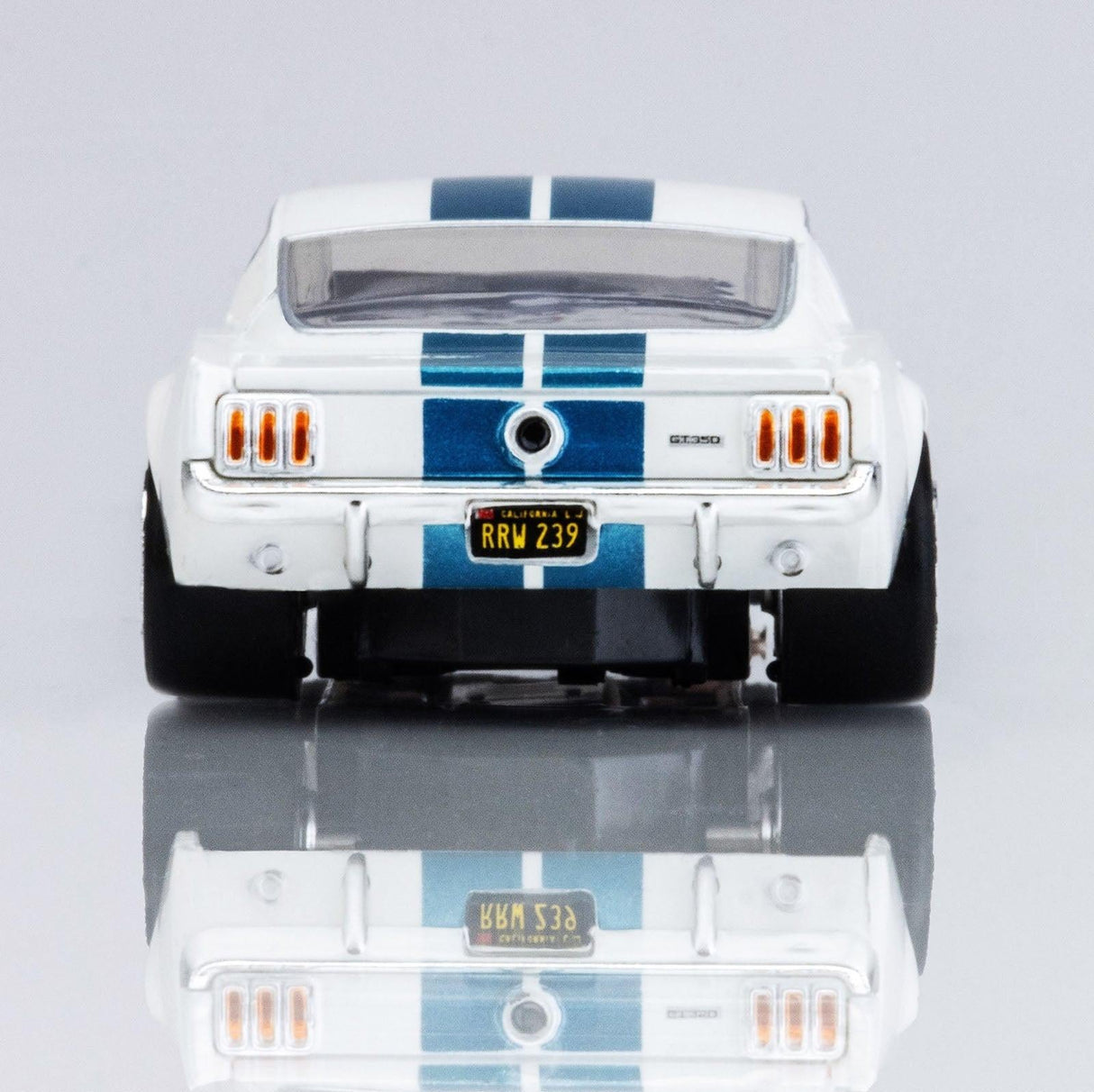 AFX 22068 1965 Ford Mustang Shelby GT350 HO Slot Car AFX22068 MegaG+