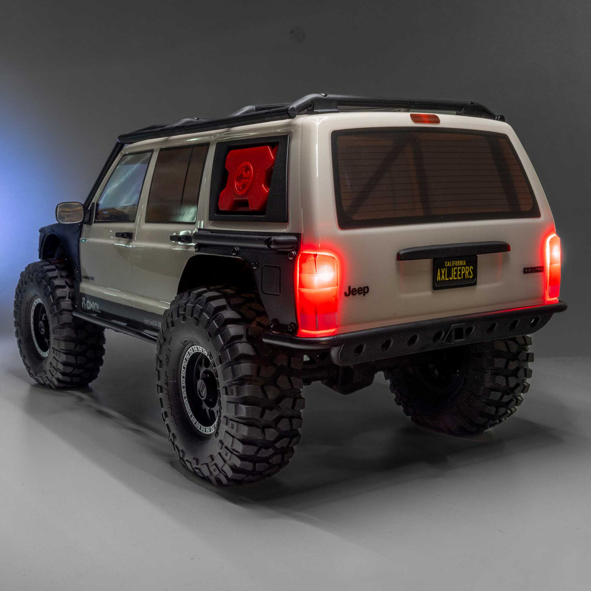 Axial 1/10 SCX10 III Jeep Cherokee XJ 4X4 RTR Brushed Rock Crawler White