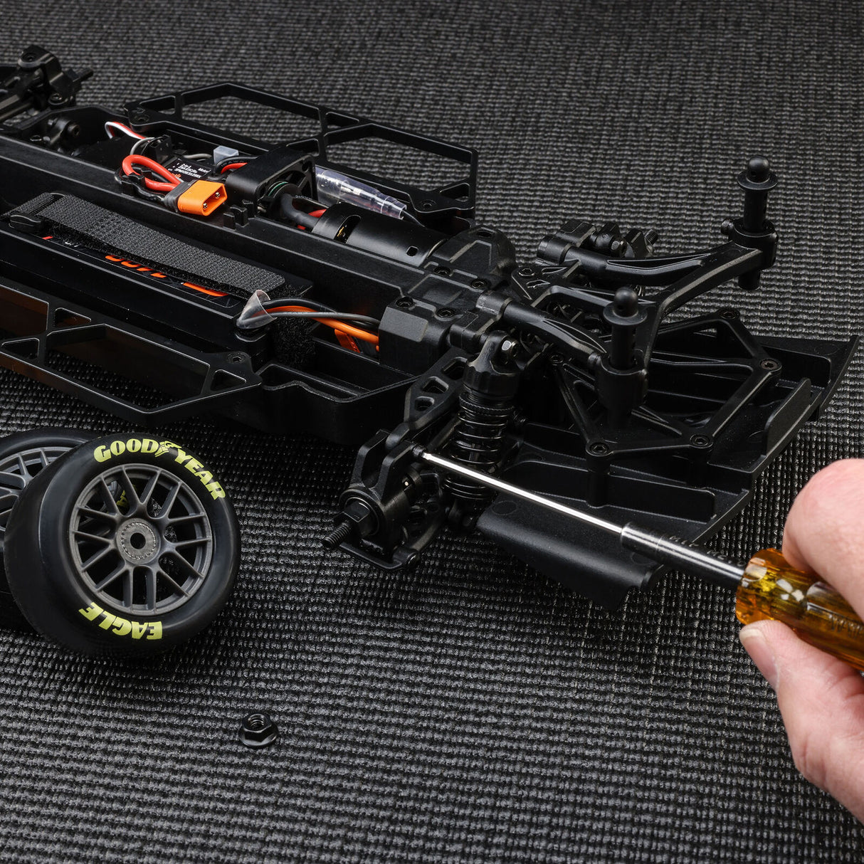 Losi LOS1122524 1/12 NASCAR RC Racecar William Byron No. 24 Raptor 2025 Chevrolet Camaro ZL1 2S AWD RTR Brushed On-Road