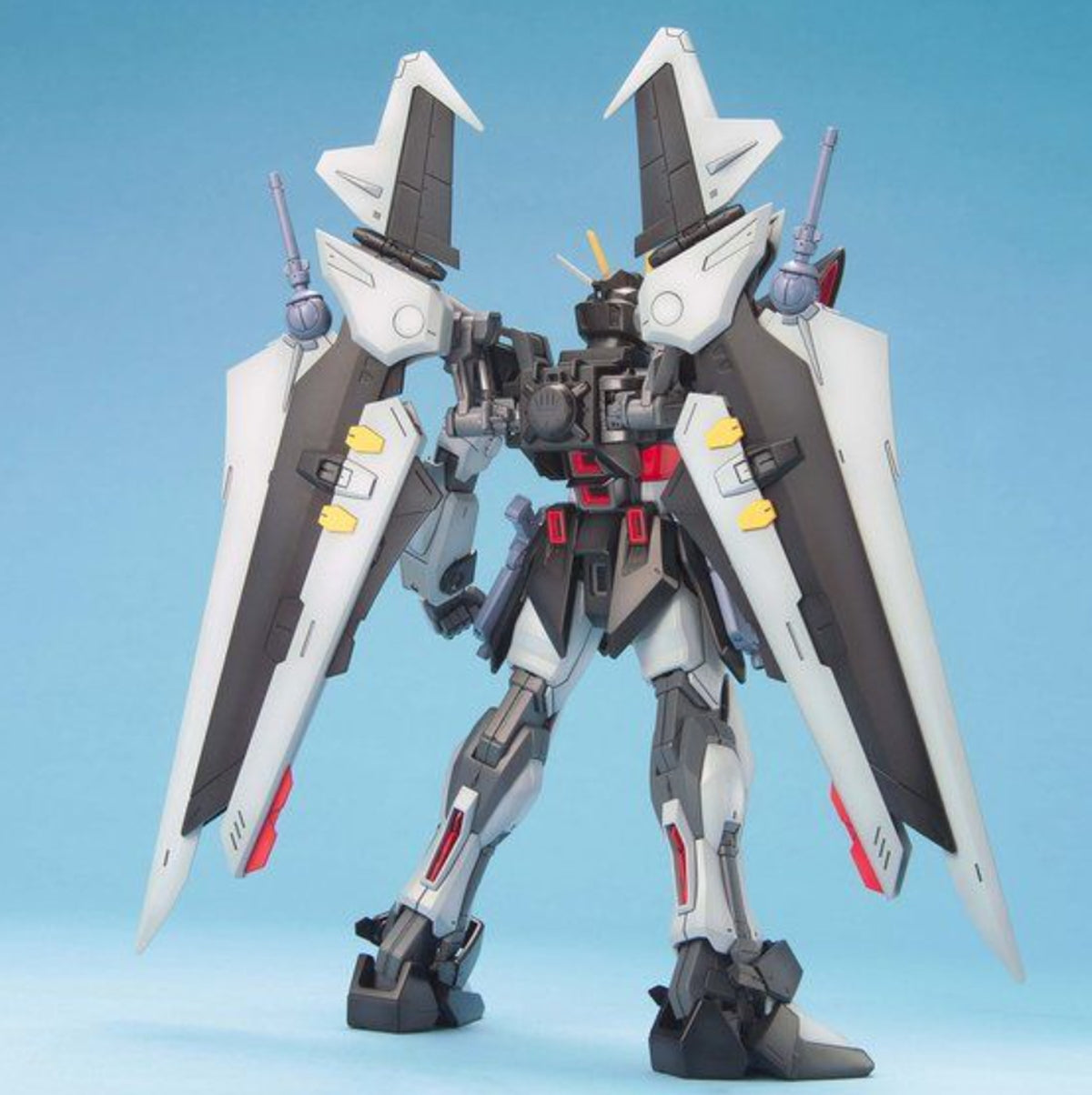 GUNDAM BAN2001467 MG GAT-X105E Strike Noir Gundam "Mobile Suit Gundam SEED" 1/100, Bandai