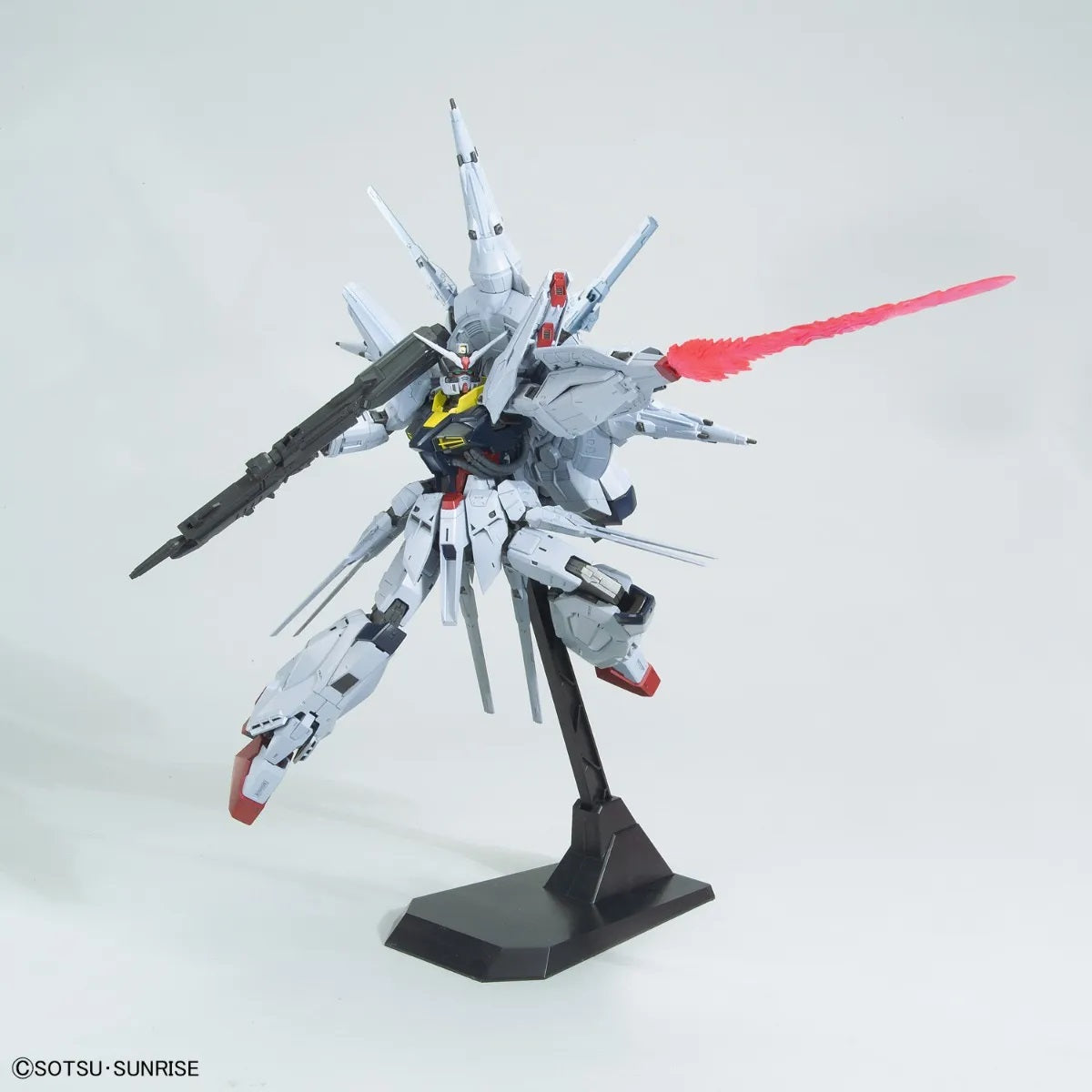 GUNDAM BAN2364990 MG 1/100 Providence Gundam