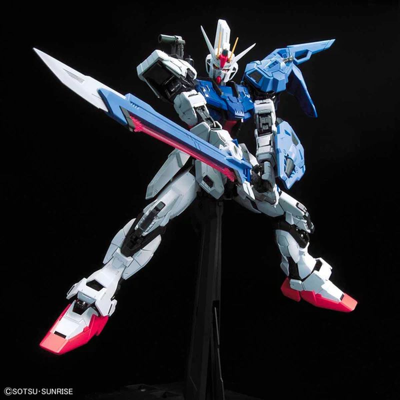 GUNDAM BAN2499946 PG 1/60 Perfect Strike Gundam