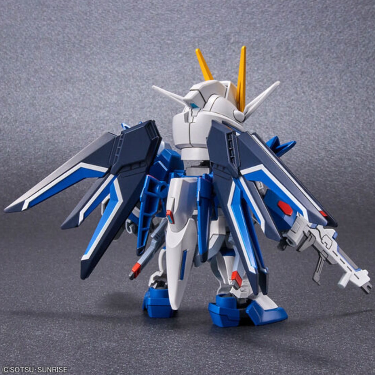 GUNDAM BAN2687867 SD Gundam EX-Standard Rising Freedom Gundam "Mobile Suit Gundam SEED"