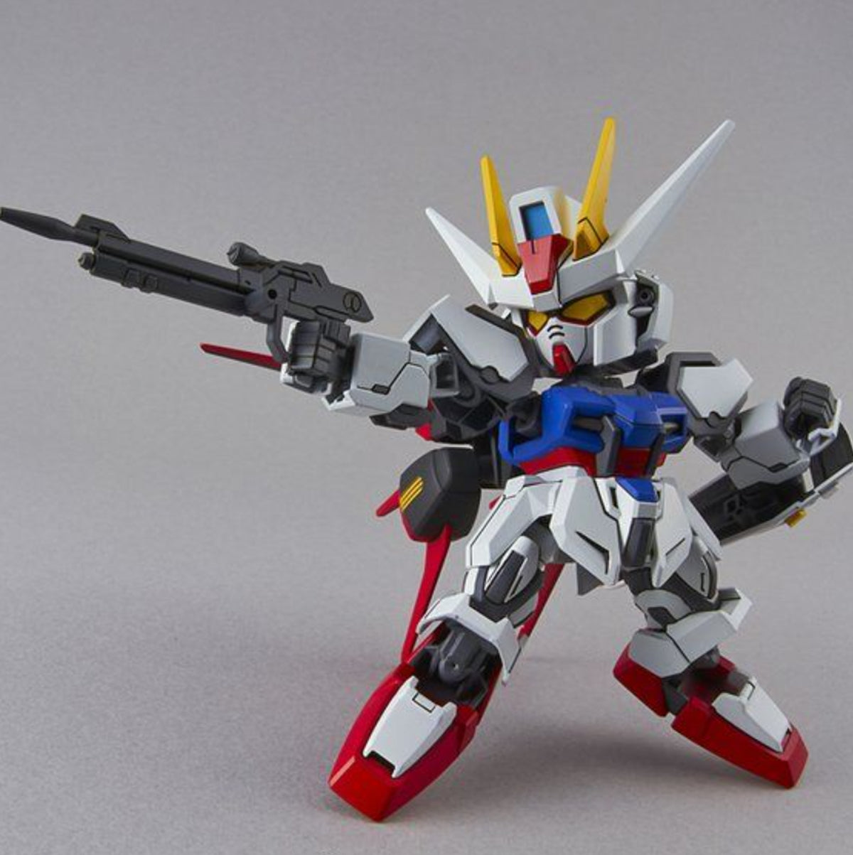 GUNDAM BAN2688287 SD Gundam EX-Standard Aile Strike Gundam "Gundam Build Fighters", Bandai