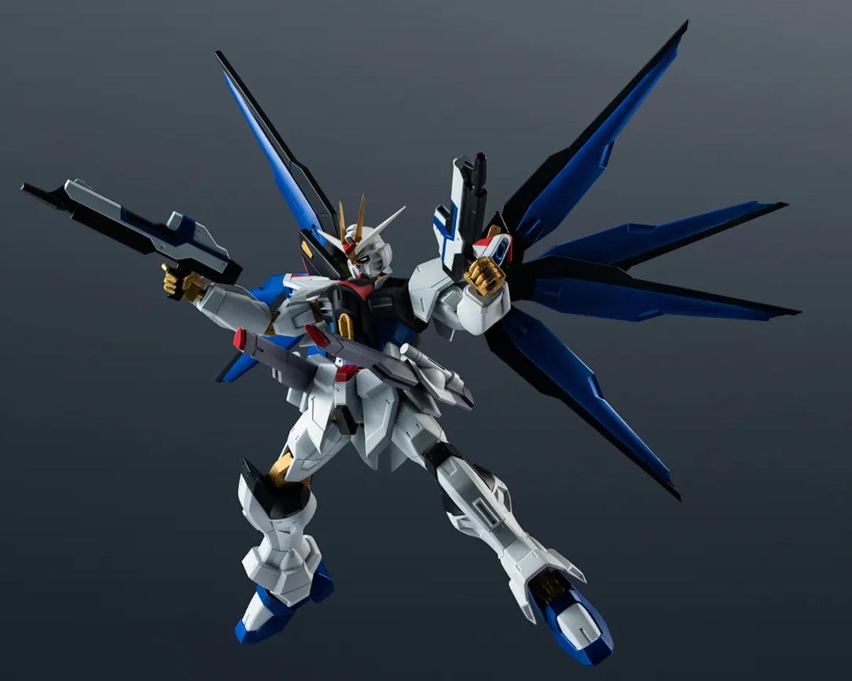 Bandai BAS64026 Gundam Universe ZGMF-X20A Strike Freedom Gundam Action Figure