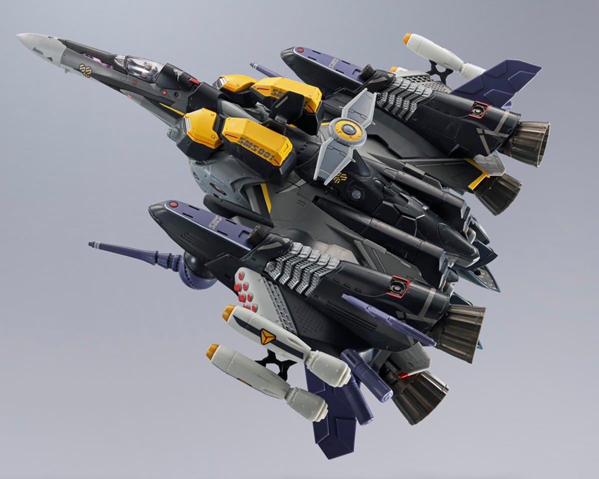 Bandai BAS66776 VF-25S Armored Messiah Valkyrie (Ozma Lee Use) Revival Ver. "Macross"