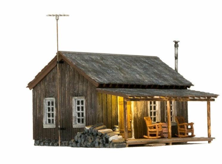 Woodland Scenics BR4955 N Just Plug Built-&-Ready Rustic Cabin