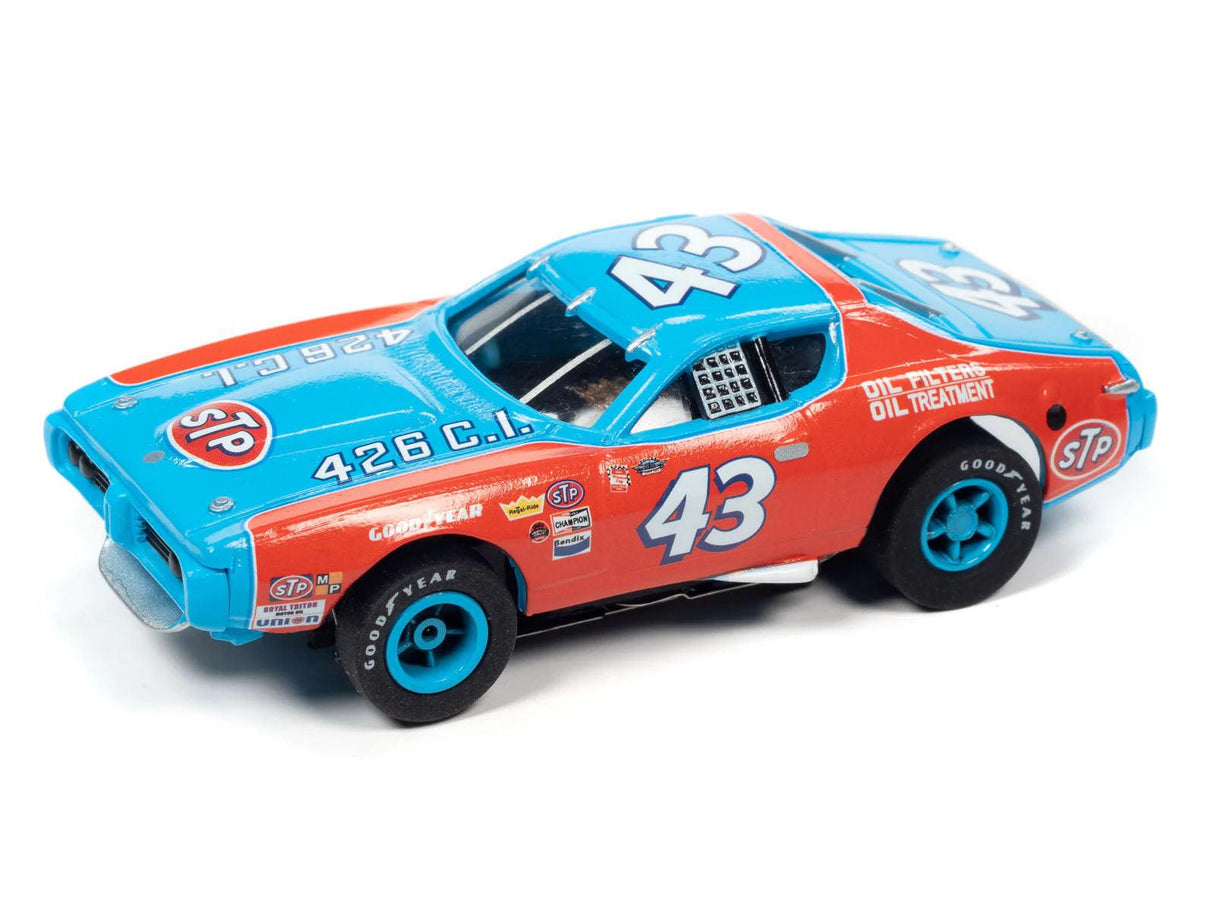 Auto World Richard Petty Dodge Charger Peterbilt 359 Rig Truck Trailer Ho Slot Car