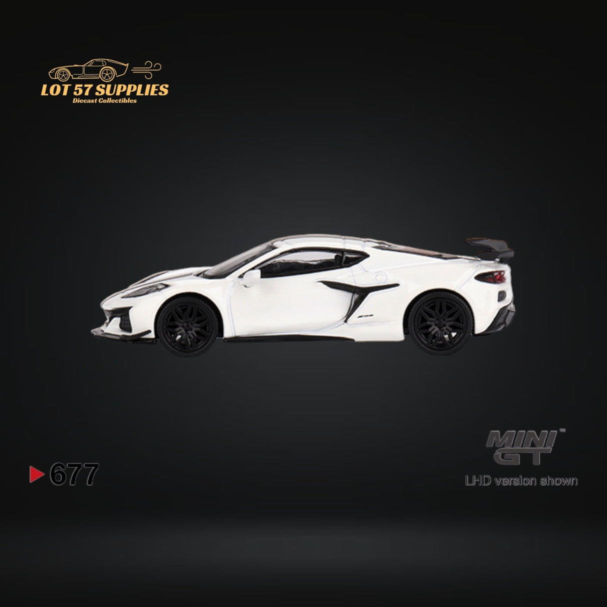 Mini-GT Chevrolet Corvette Z06 Arctic White 1:64