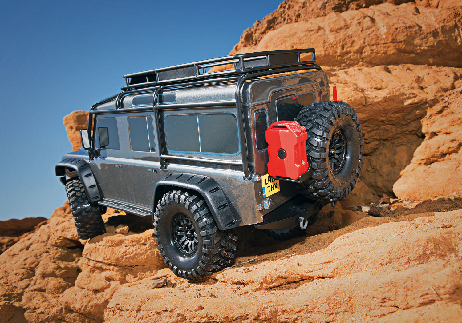 TRAXXAS TRX-4 Land Rover Defender Model 82056-4 SILVER