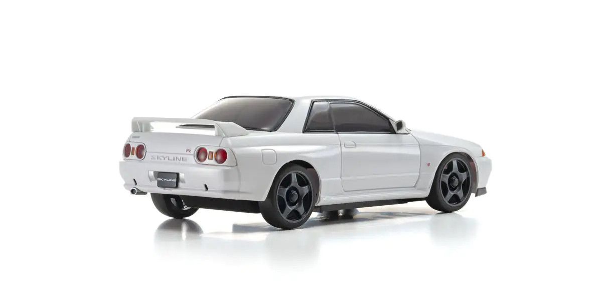 KYOSHO KYO32639W Mini-Z AWD Nissan Skyline GT-R Blanc